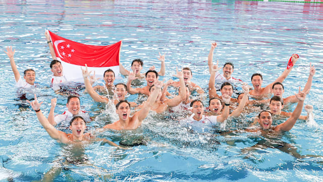 前球探抨击托特纳姆热刺缺乏忠诚度，称他们签下拉什福德纯属“四处奔波”。（前球探炮轰热刺缺乏忠诚：签下拉什福德不过是“乱枪打鸟”）