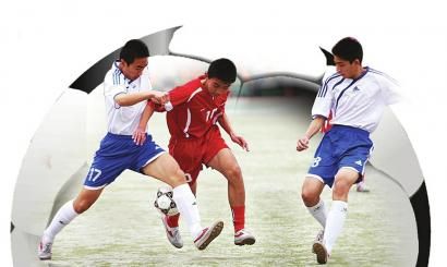 一位重病球迷被邀请看阿贾克斯的比赛，但因病情恶化未能实现（阿贾克斯邀重病球迷观赛，因病情加重遗憾未成行）