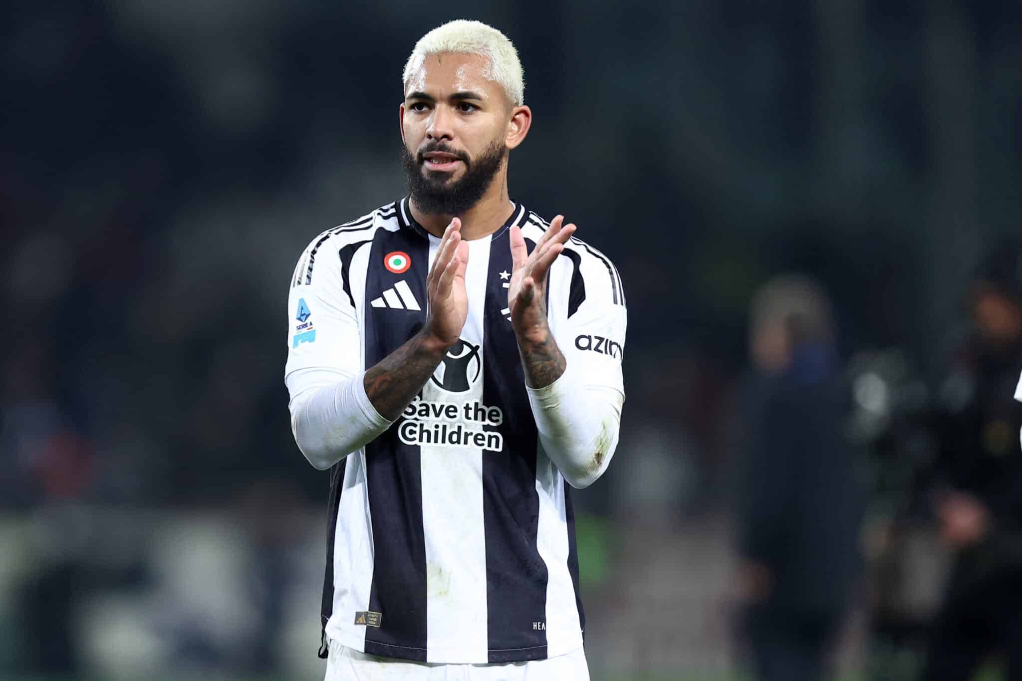 天空体育：齐尔克泽希望留在曼联，红魔也没有积极出售他（天空体育：齐尔克泽愿留曼联，红魔暂无出售意愿）