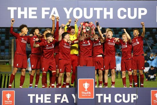 都体：尤文正在考虑冬窗追扎卡，桑德兰要价2000万欧（都体：尤文酝酿冬窗引进扎卡，桑德兰标价2000万欧元）