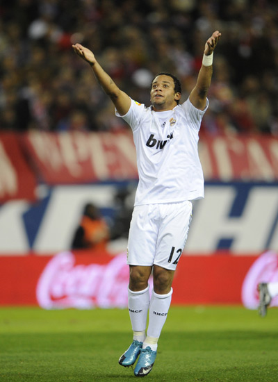 国家级教练教你，在家怎么提升羽毛球技术？（国家级教练手把手教你在家提升羽毛球水平）